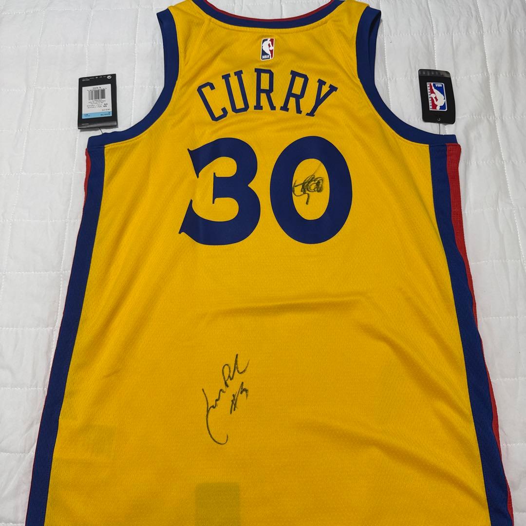 nba サイン入りユニフォーム カリー　プール