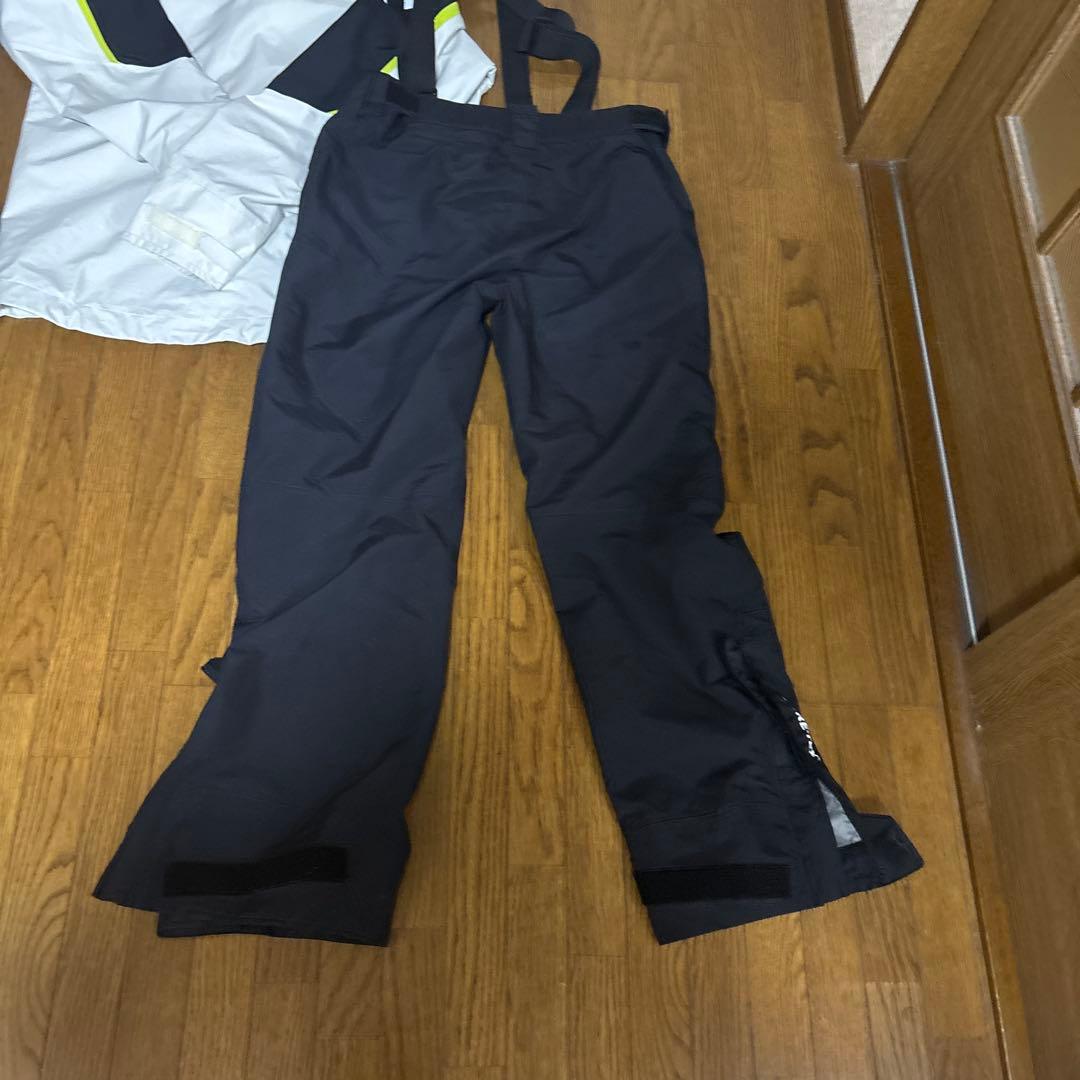 ダイワ ゴアテックス レインスーツ DR-1504 ホワイト ブラックXLサイズ