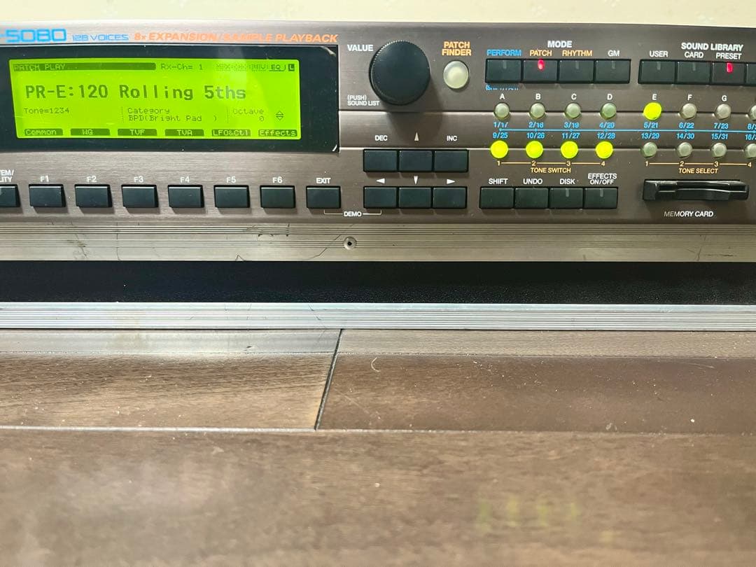 m*6様 【Roland XV-5080】 ローランド 音源モジュール 拡張ボー