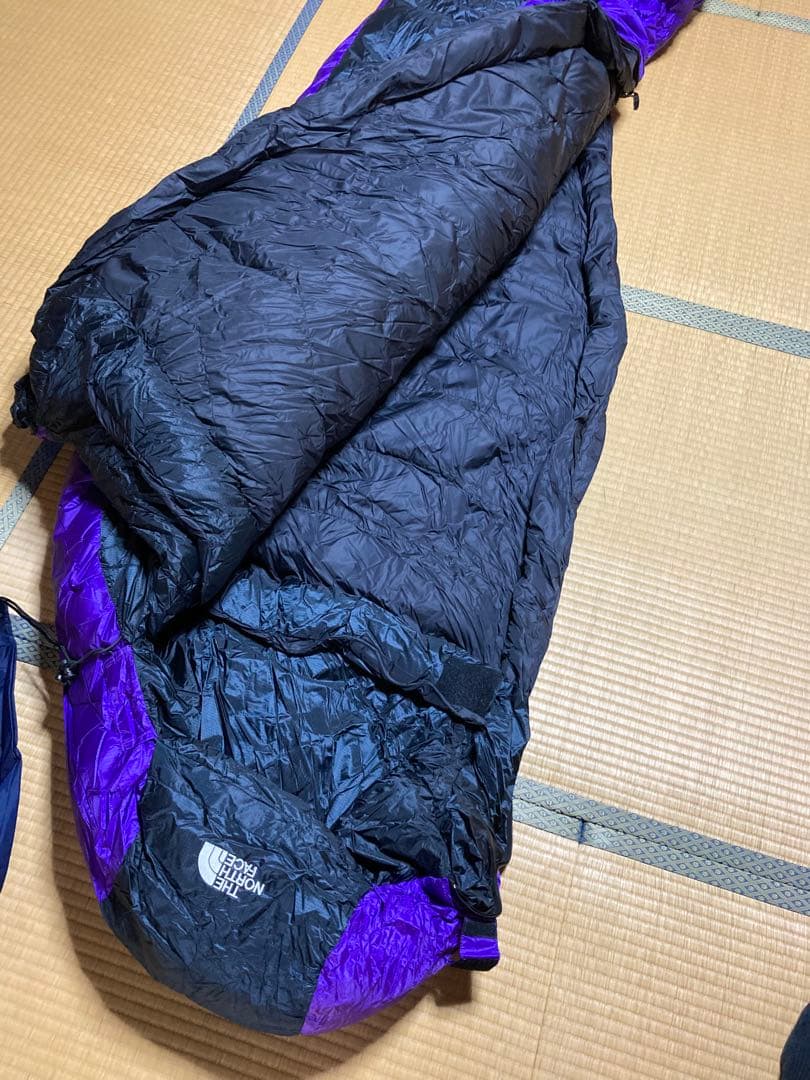 THE NORTH FACE 寝袋 黒/紫　極寒地可能　スリーピングバッグ