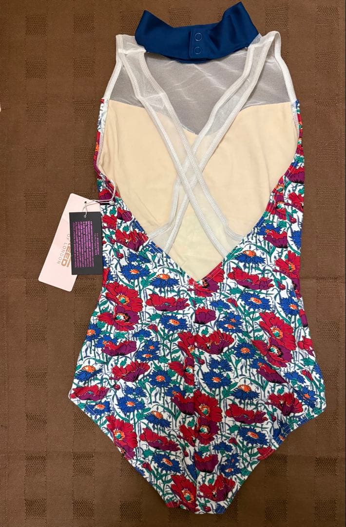 バレエレオタード大人　新品未使用　チャコット　フリードレディースSハイネック花柄