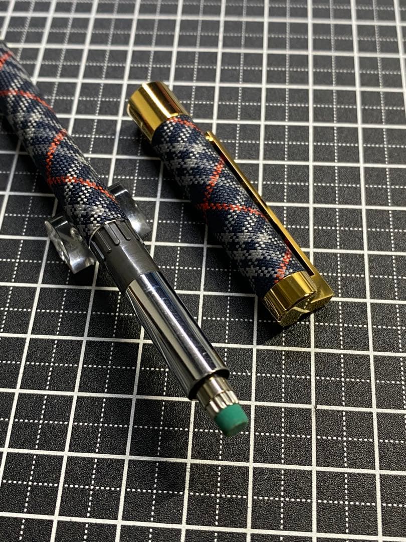 Burberry NOVA 布張り　シャープペンシル　芯径0.5mm