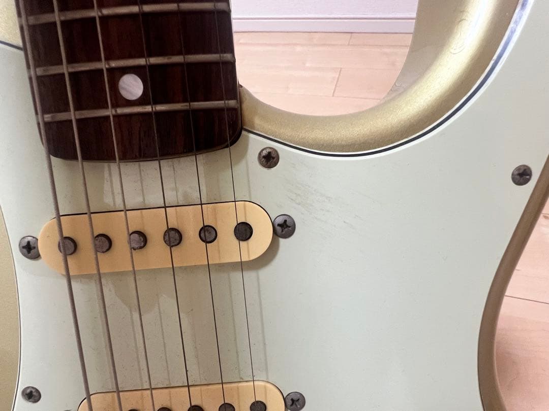 Fender Japan Stratocaster ゴールド