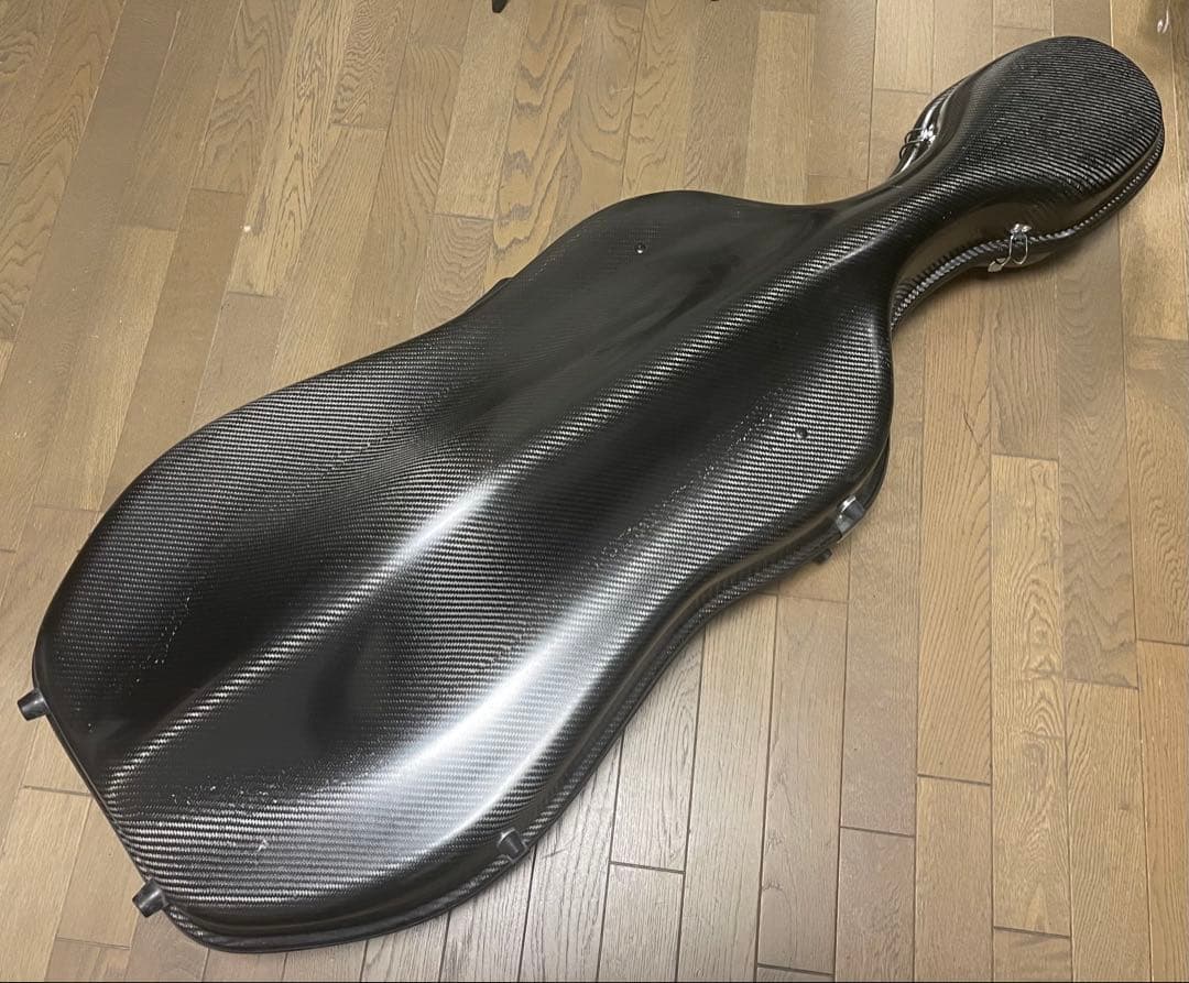 伝統と信頼のドイツGEWA製カーボン チェロケース、フラッグシップモデル。