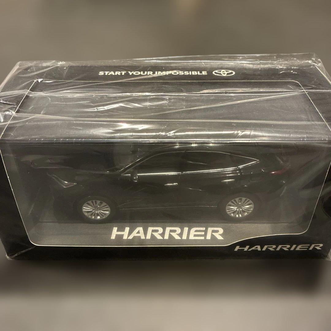 R*読様 トヨタ 1/30 ハリアー プレシャスブラックパール 新品未使用