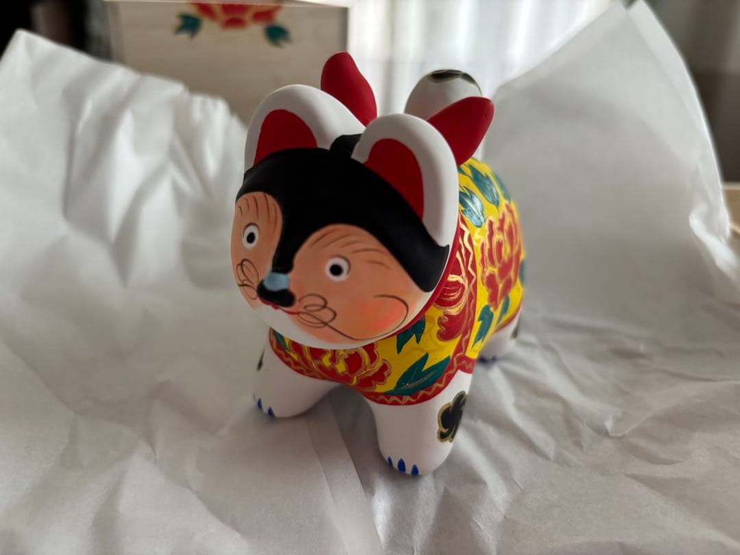 前田ビバリー 作　犬張子（牡丹文）　令和七年 夏作　桐箱・説明書付き