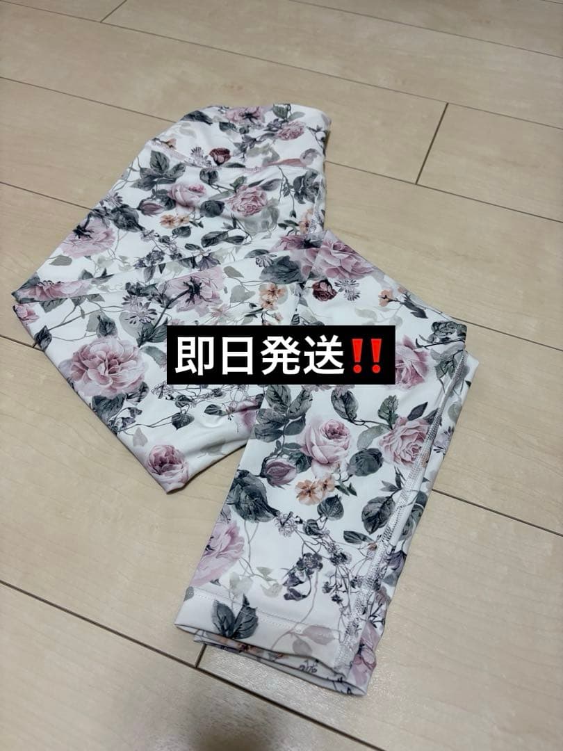 【値下げ】チャコット　レギンス　ローズプリントレギンス　L ヨガ　ピラティス