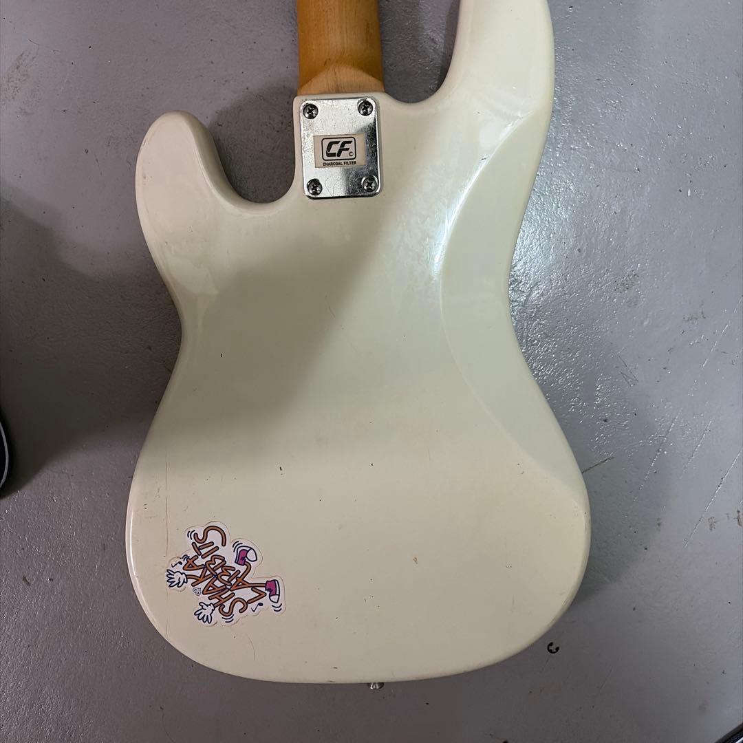 Phatogenic エレキベース ホワイト