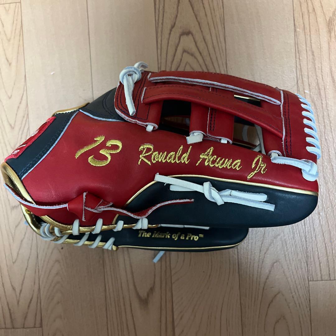 ローリングス　Ronald Acuna Jr. グローブ