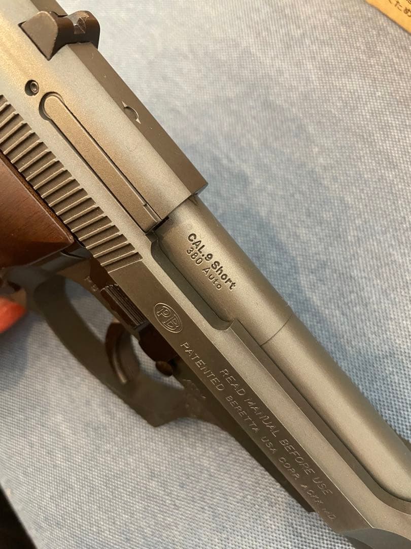 ウエスタンアームズ　ベレッタ　カーボンブラックHW M84FS