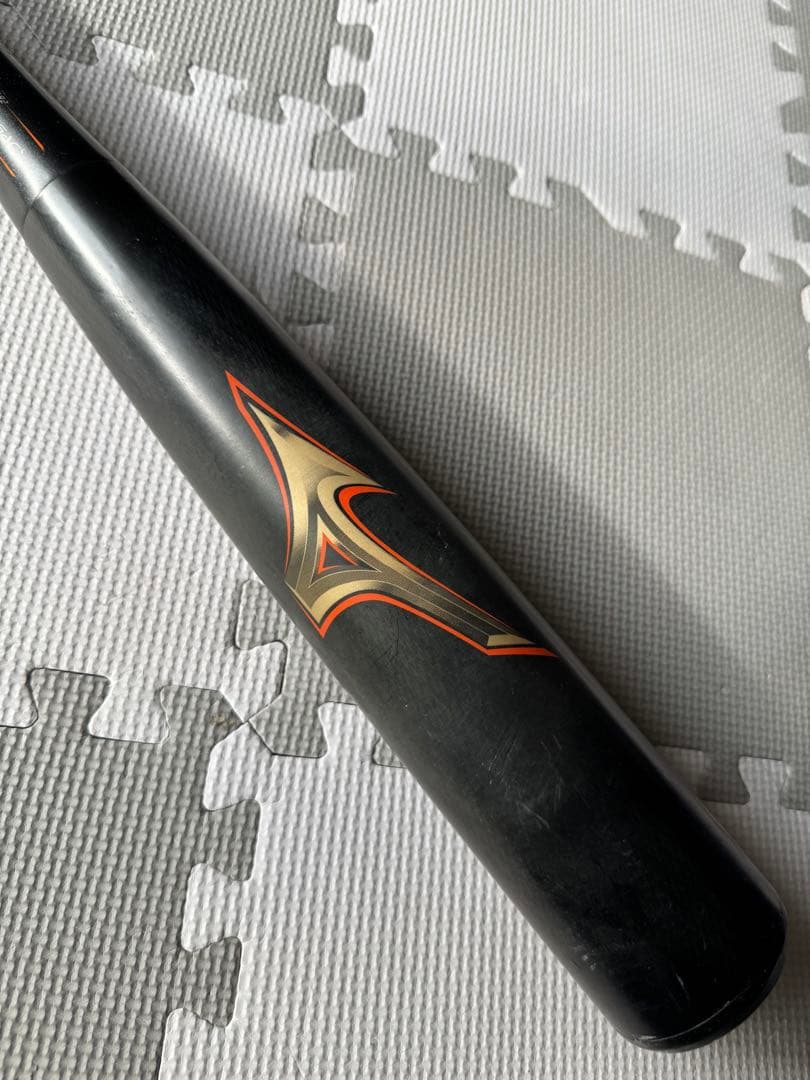 Mizuno 軟式バット　ビヨンドマックスレガシー　ミドルバランス　84cm