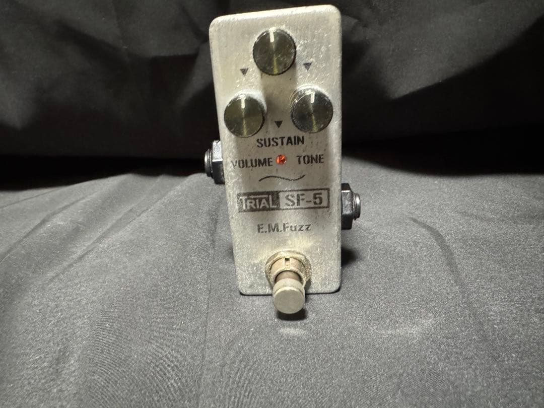ギター TRIAL SF-5 E.M.Fuzz