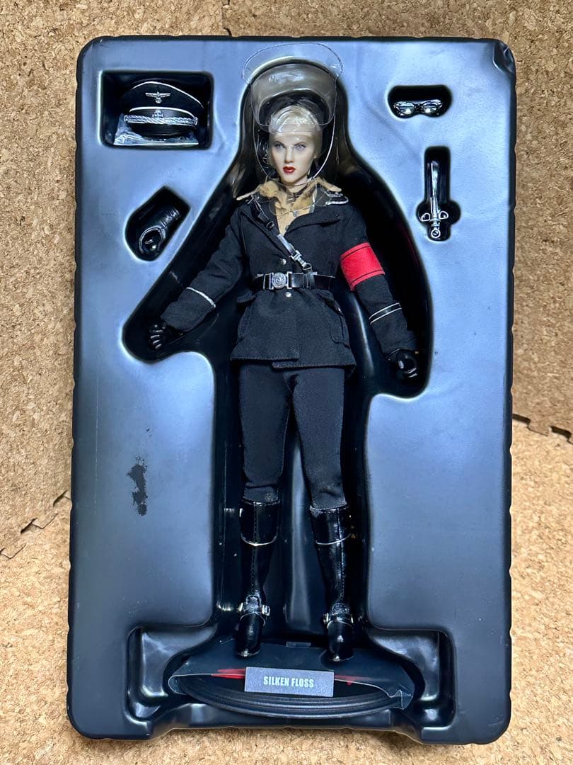 ザ・スピリット シルケン・フロス 1/6サイズ　ホットトイズ