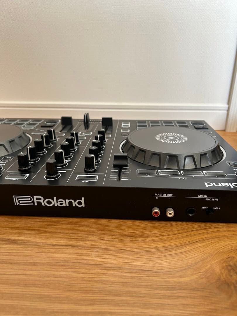 Roland DJ-202 【SeratoDJLite対応DJコントローラー】