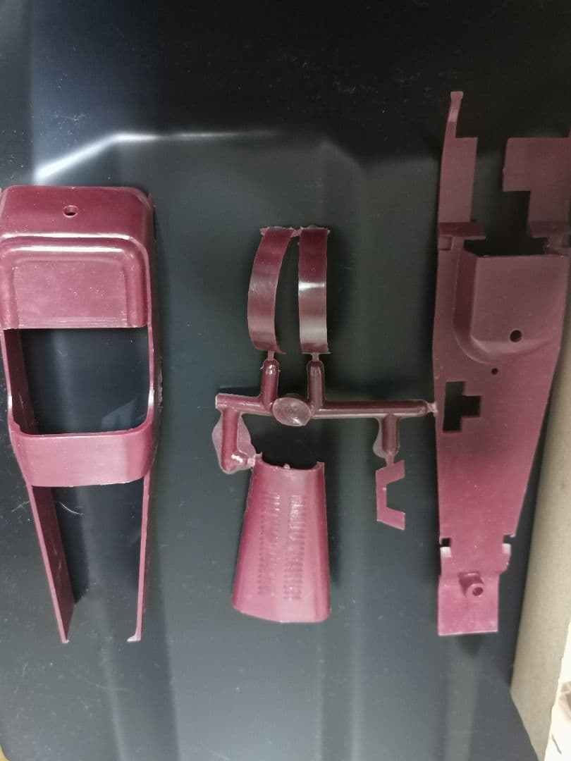 青島文化教材社　アストンマーティン　プラモデル　未組立　1960年代製