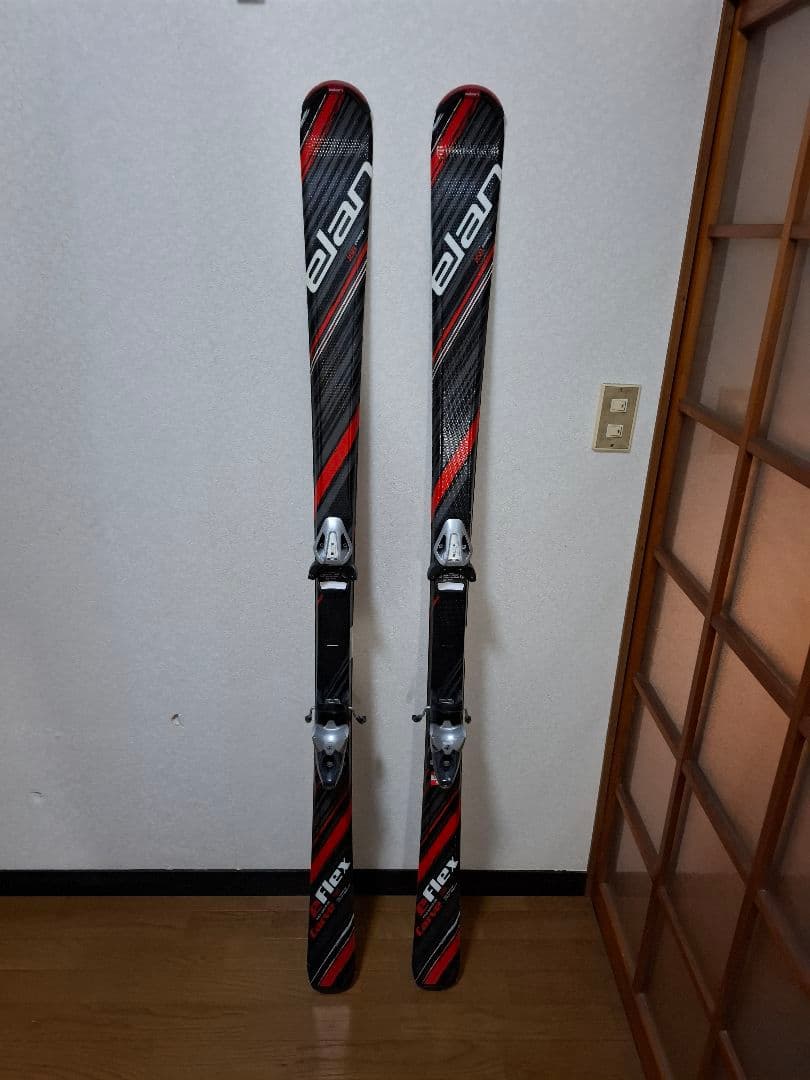 美品 elan eFlex スキー 板 ブラック/レッド