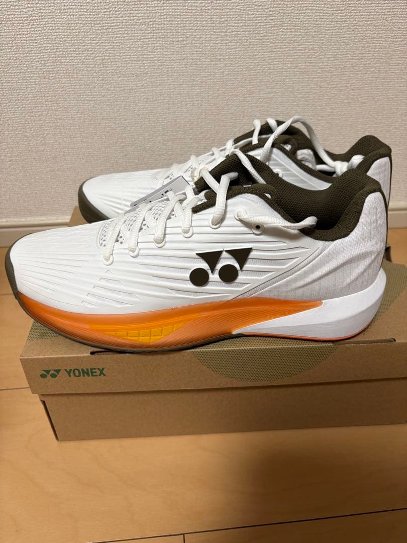 ヨネックステニスシューズ　オールコート用　27cm