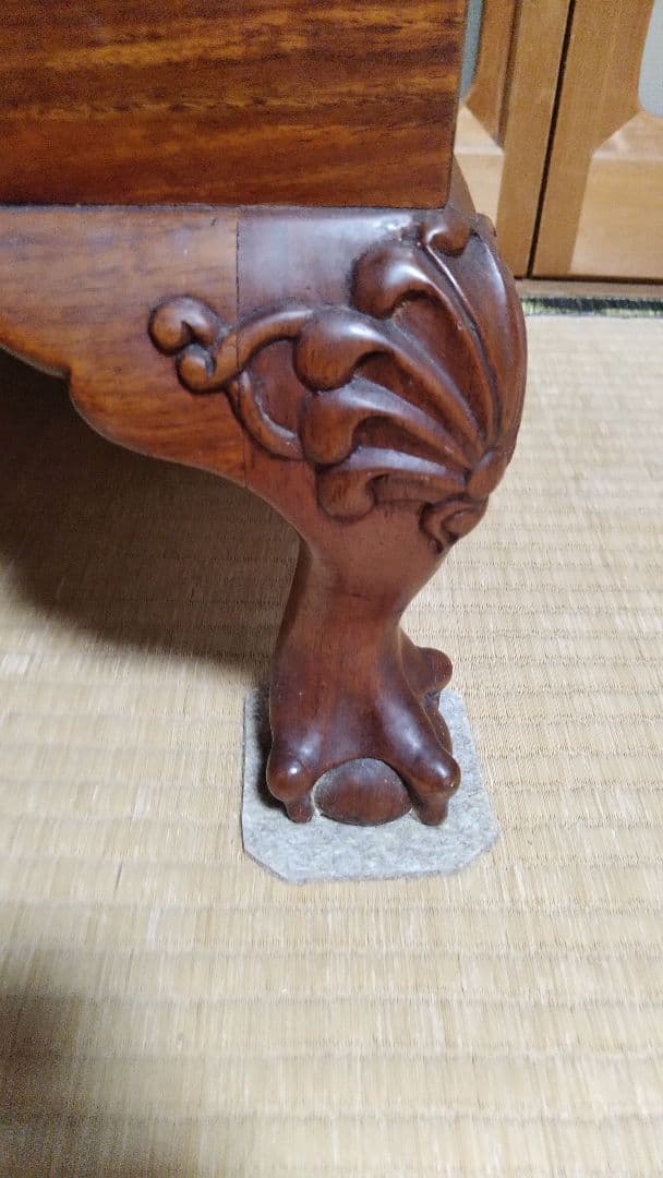 ※龍神※龍爪※最高級家具※幸運を招き入れ掴むクロウ&ボウル最高級木製ガラス3扉