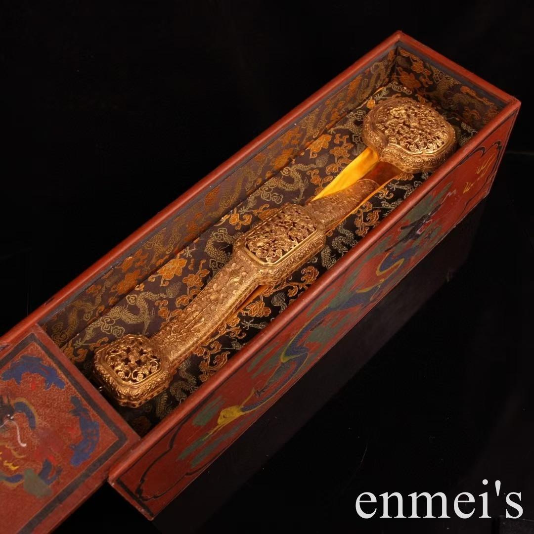 中国古美術・旧蔵透彫鎏金如意置物・純銅製・鏨刻鎏金・純手作り・箱付き・文房具