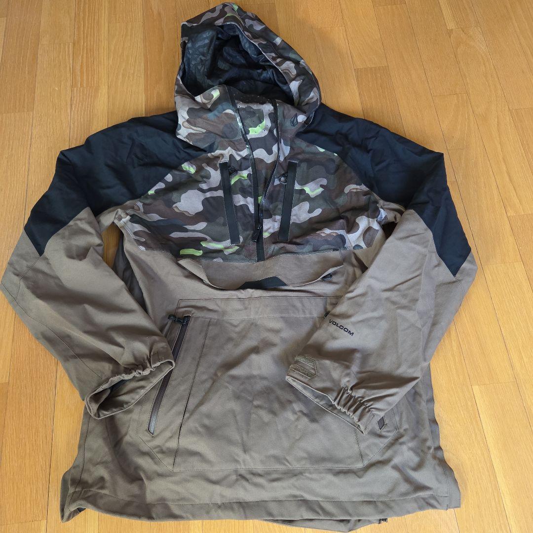 VOLCOM 迷彩柄 スノーボードジャケット M