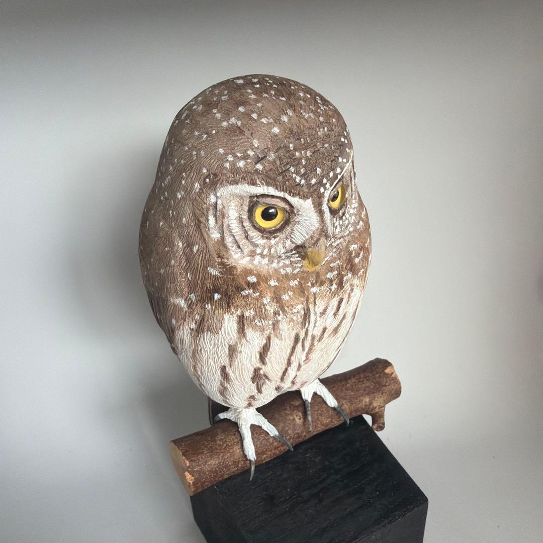 スズメフクロウ　木彫りの野鳥　 野鳥彫刻　バードカービング