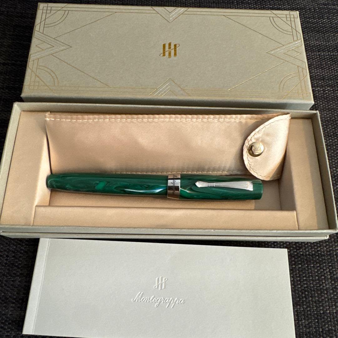 モンテグラッパ　エルモ02ボールペン(未使用品　箱付き)