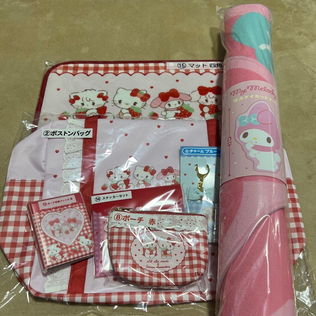 キャラクターグッズセット（ポーチ・カードファイル）