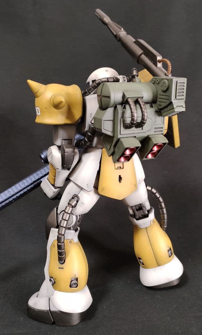 ガンプラ 塗装済完成品 MG MS-06F ザク Ver.2 ビーム兵器試験型
