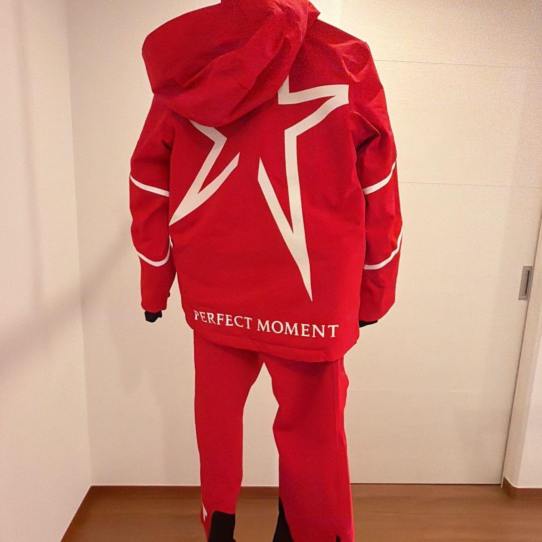 セレブウェアPERFECT MOMENT スキーウェアサイズ130〜150サイズ