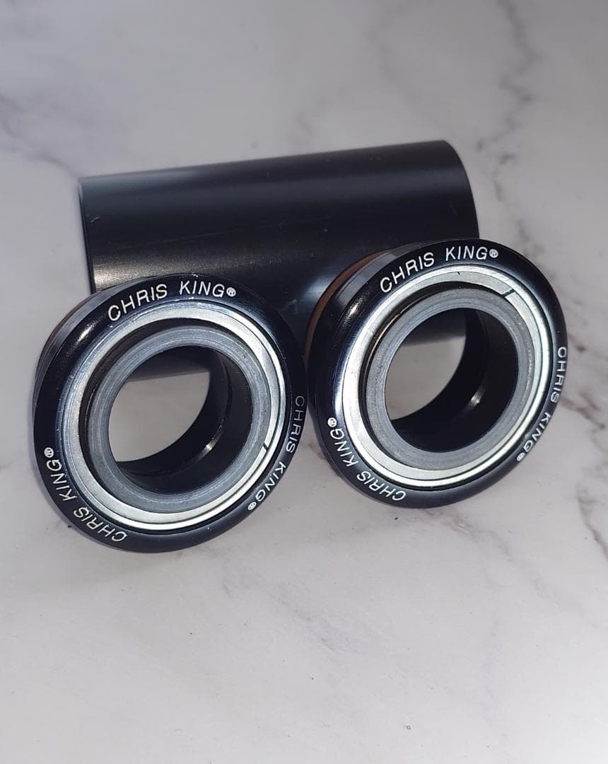 Chris King Press Fit 24 BB92 (ブラック) 24mm