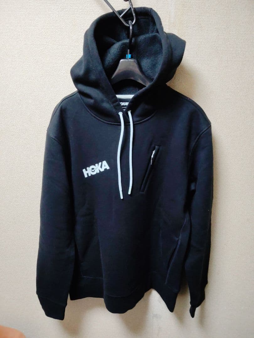 HOKA フード付きパーカー 黒