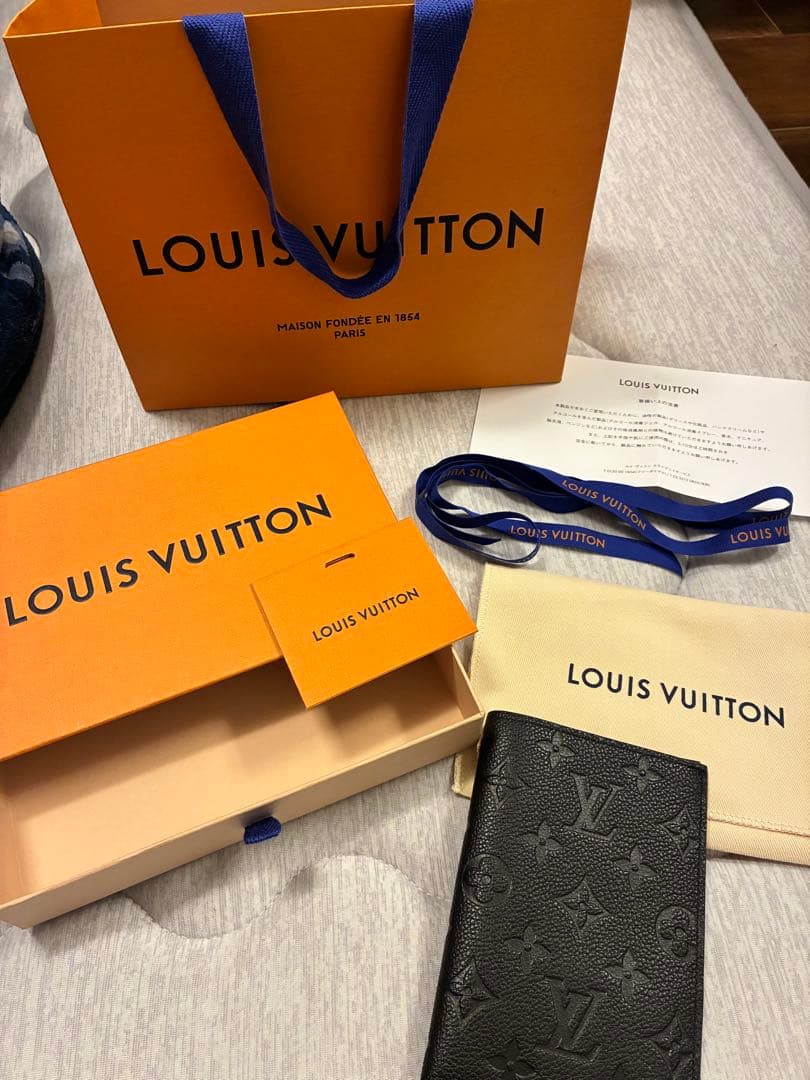 LOUIS VUITTON パスポートケース ブラック　新品未使用