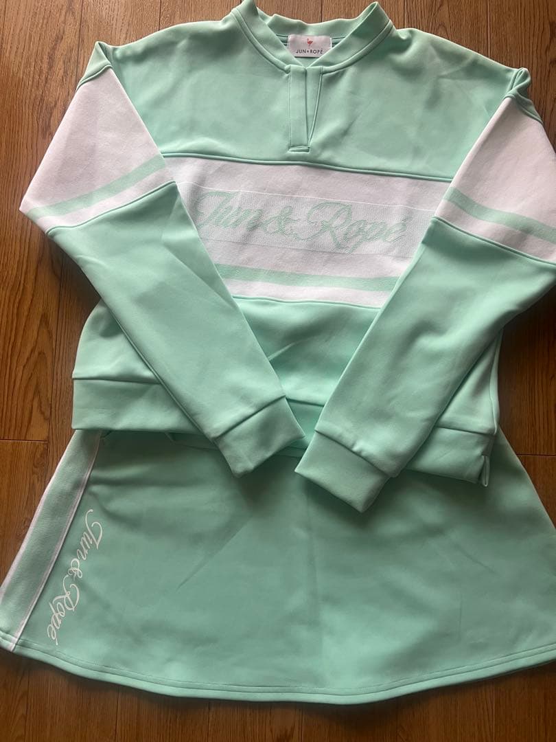 ジュン＆ロペゴルフウェアセットアップ