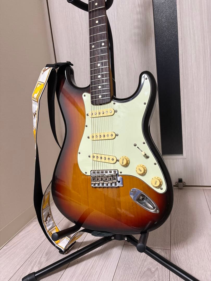 Fender ストラトキャスター サンバースト　エレキギター