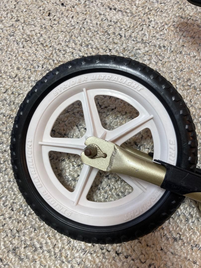 STRIDER バランスバイク ゴールド