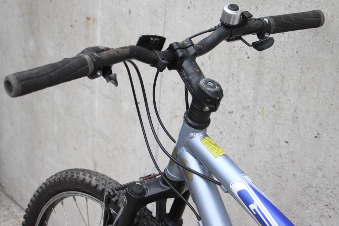 引き取り限定♪GT♪OUTPOST♪お手軽マウンテンバイク♪通学などにどうぞ♪