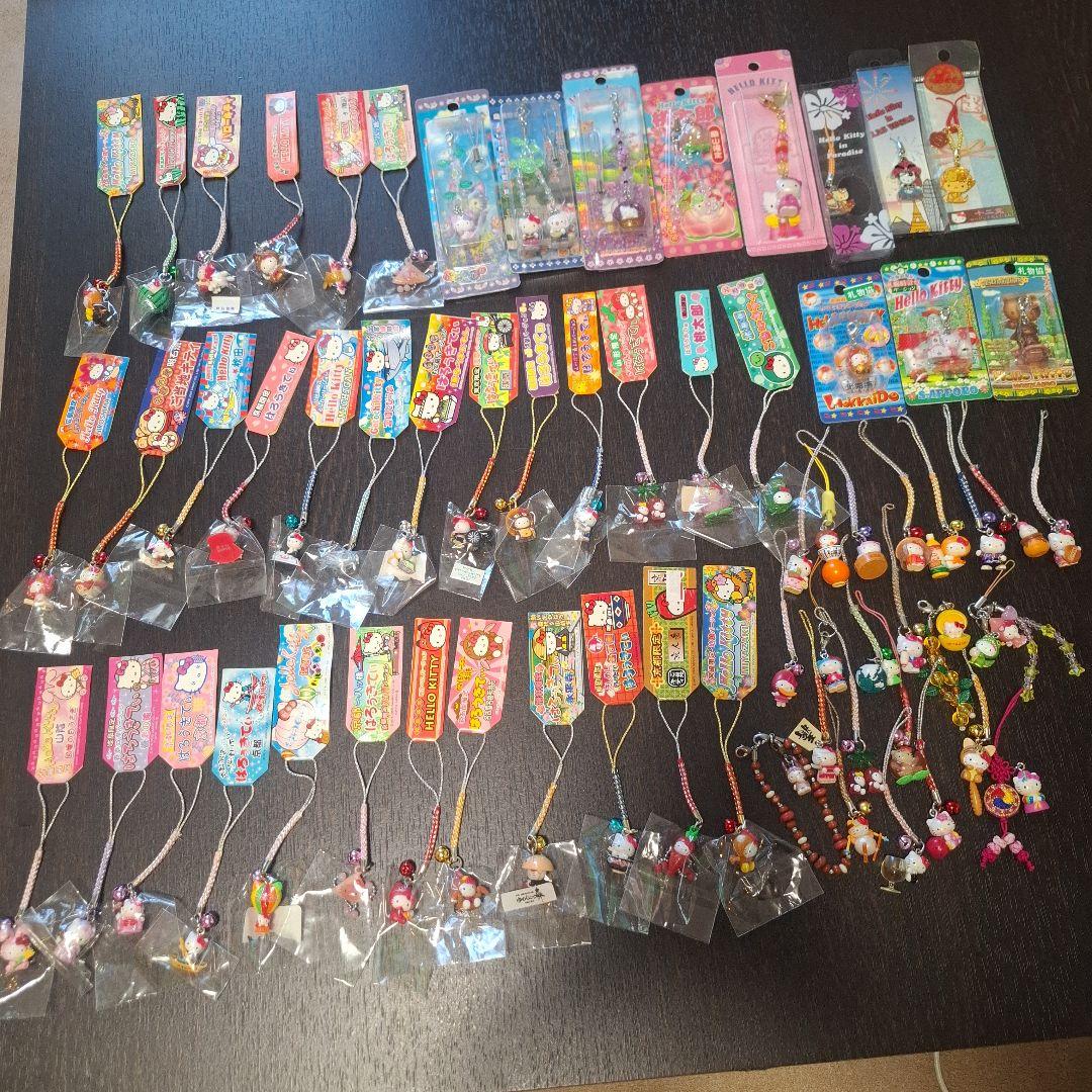 15年～20年前★ご当地KITTY６５個根付けストラップ　海外あり