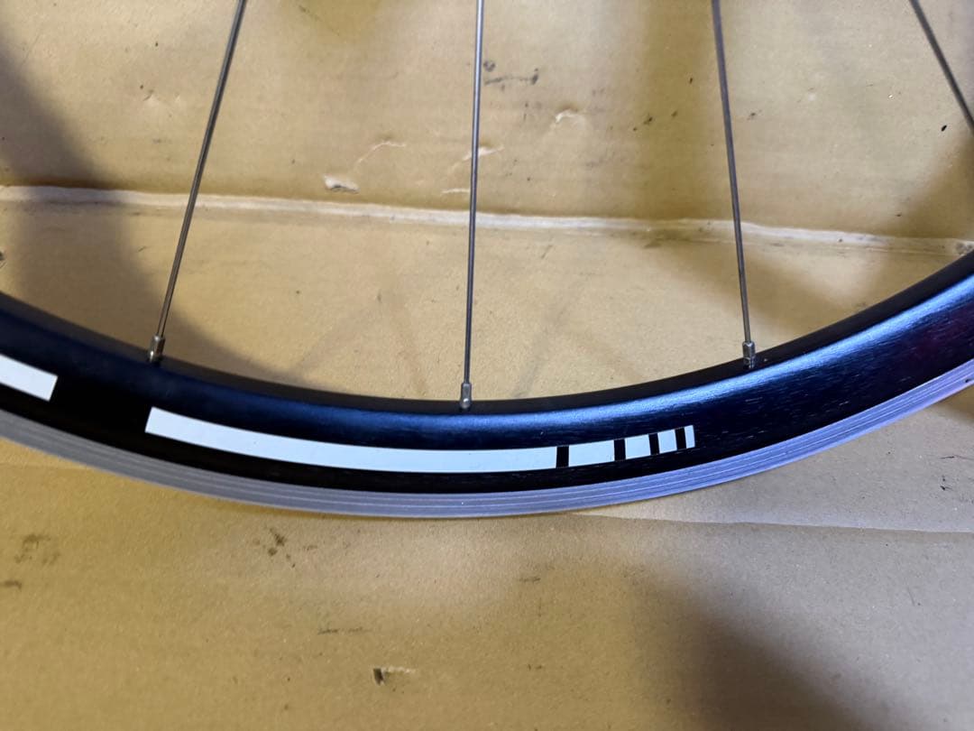 3T ACCELERO 40 PRO クリンチャー前後セット