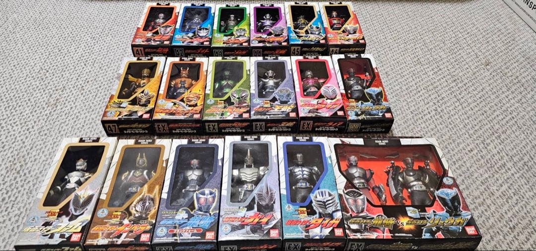 仮面ライダー龍騎　ソフビフィギュア　モンスターフィギュア　24体セット