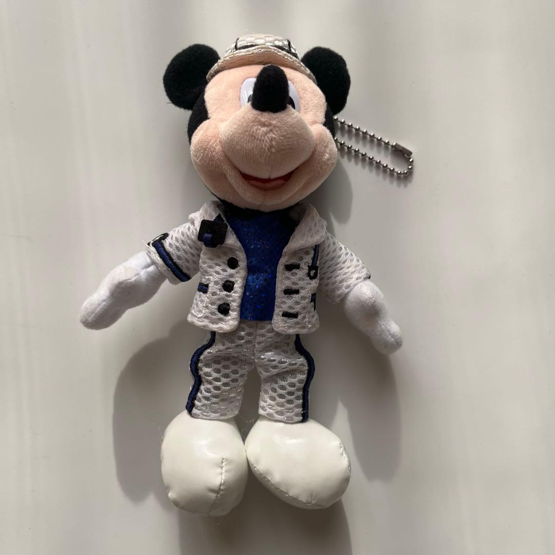 クラブマウスビート ぬいぐるみバッジ ミッキーマウス 白ジャケット