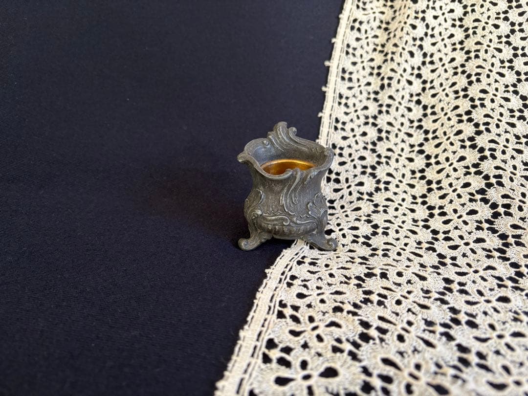 エタン ロカイユ装飾 猫脚 小さな花瓶 インク入れ フランス アンティーク