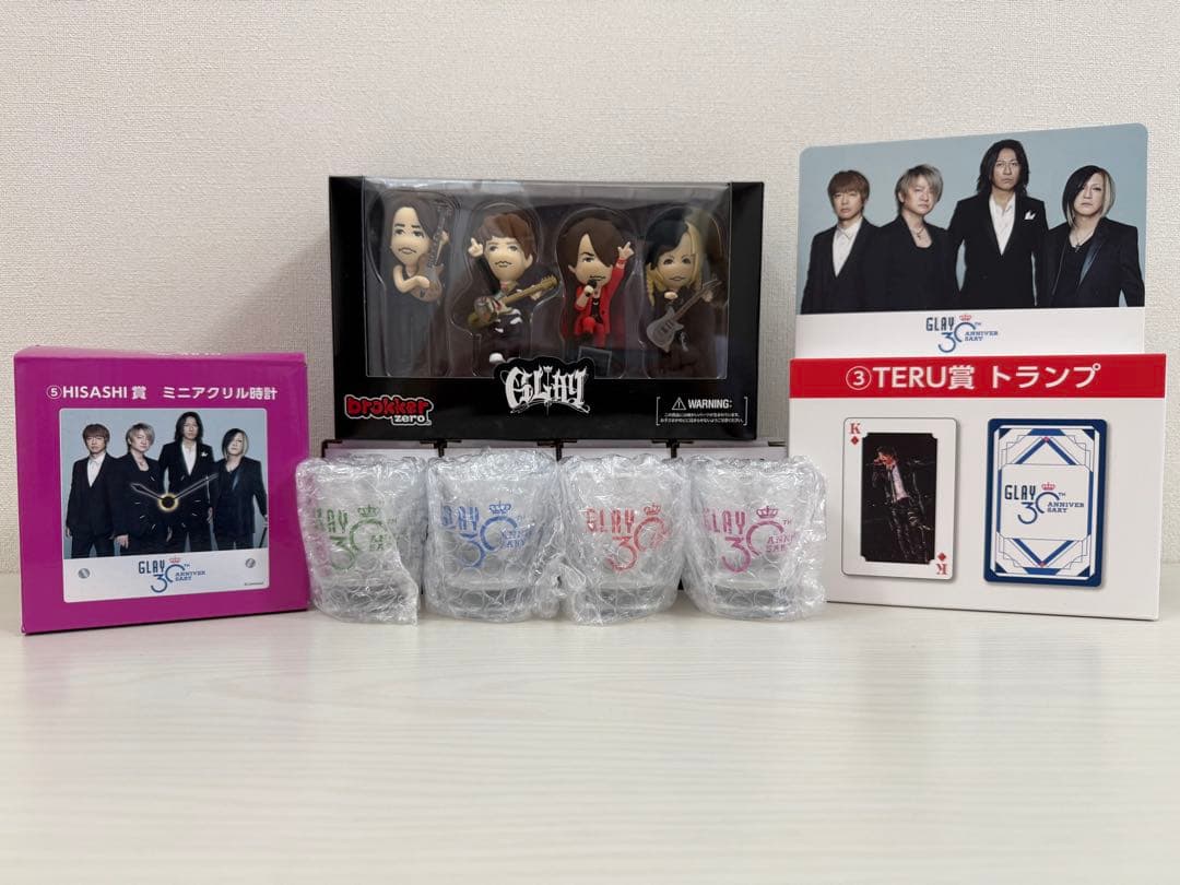 値下げGLAY フィギュア・一番くじグラス全種・トランプ・ミニアクリル時計セット