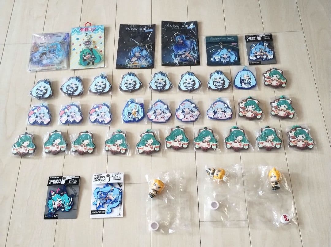 初音ミク　リン　レン　アクリルスタンド　キーホルダー　ラバスト　39個セット