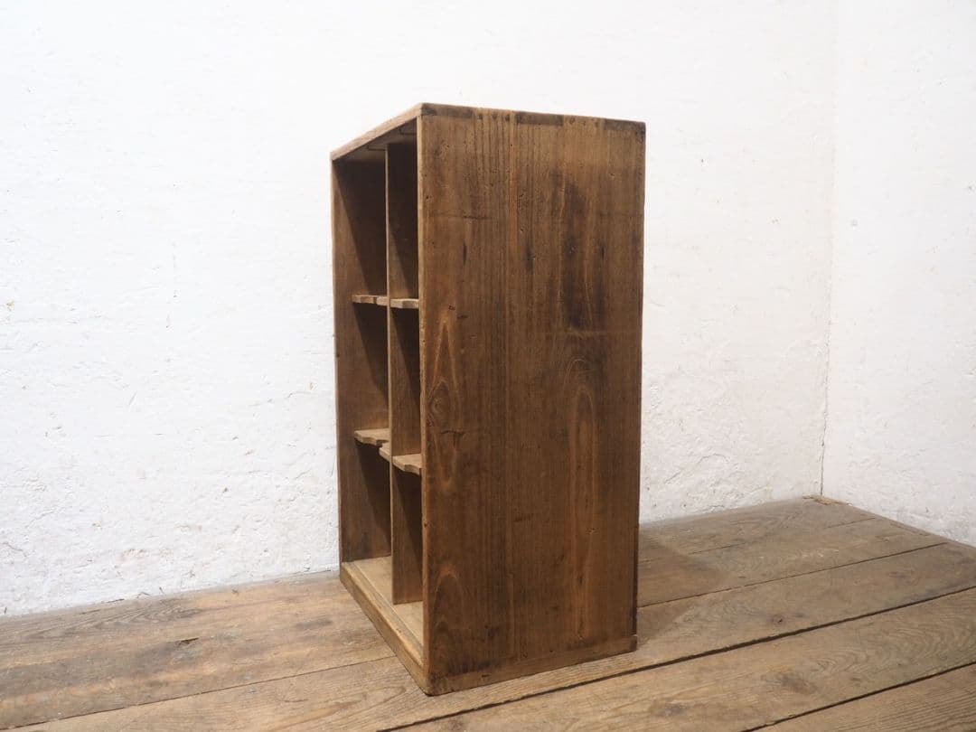 1301 レトロな収納棚　飾り棚　小物入れ　古家具　ケース　ラック　ビンテージ