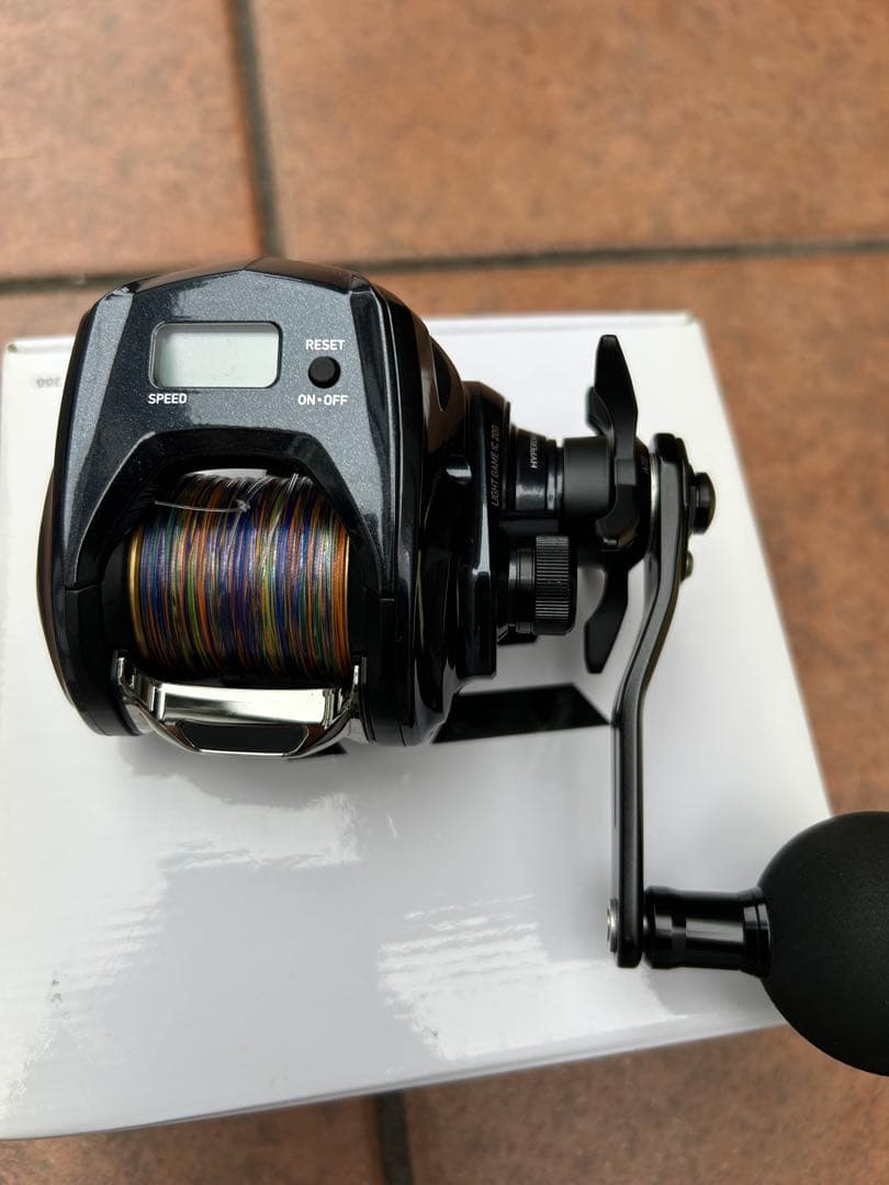 リール LIGHT GAME IC 200