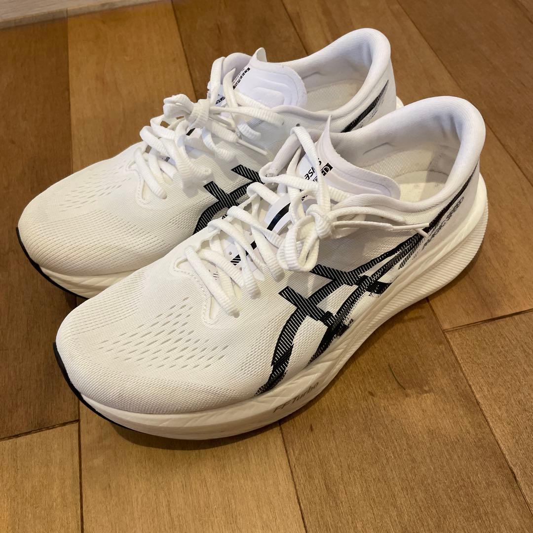 も*け様 ASICS MAGIC SPEED 4　美品