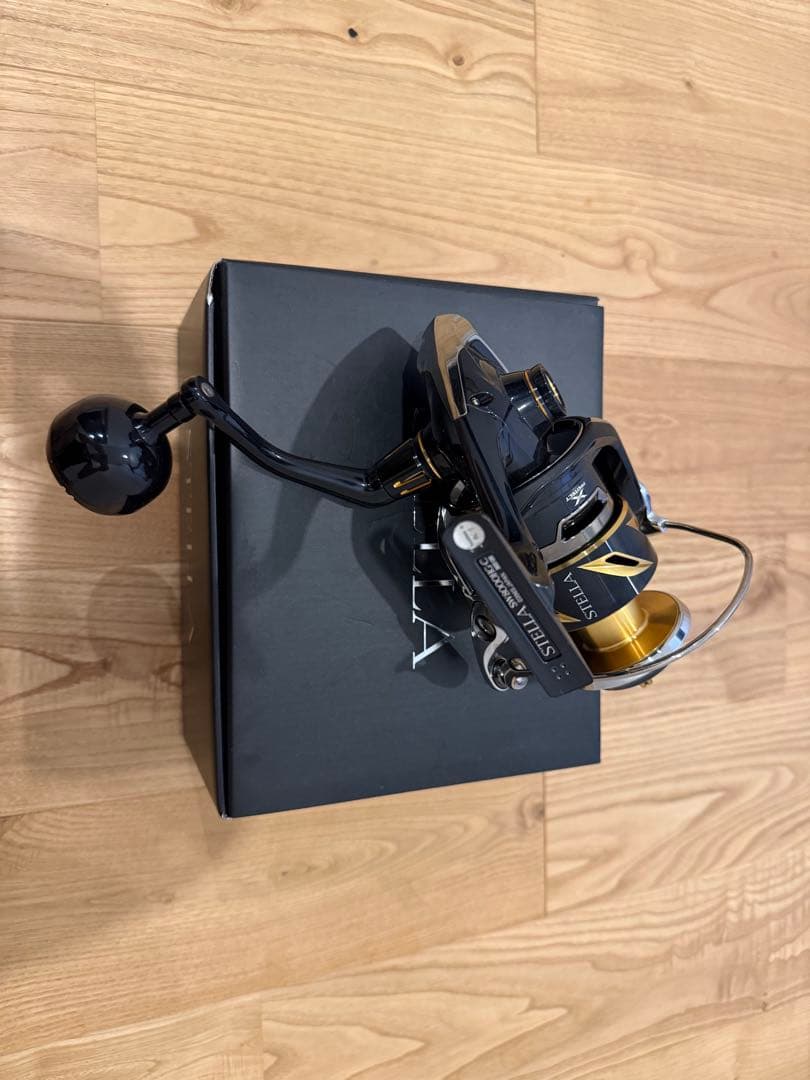 19STELLA SW 8000HG スピニングリール