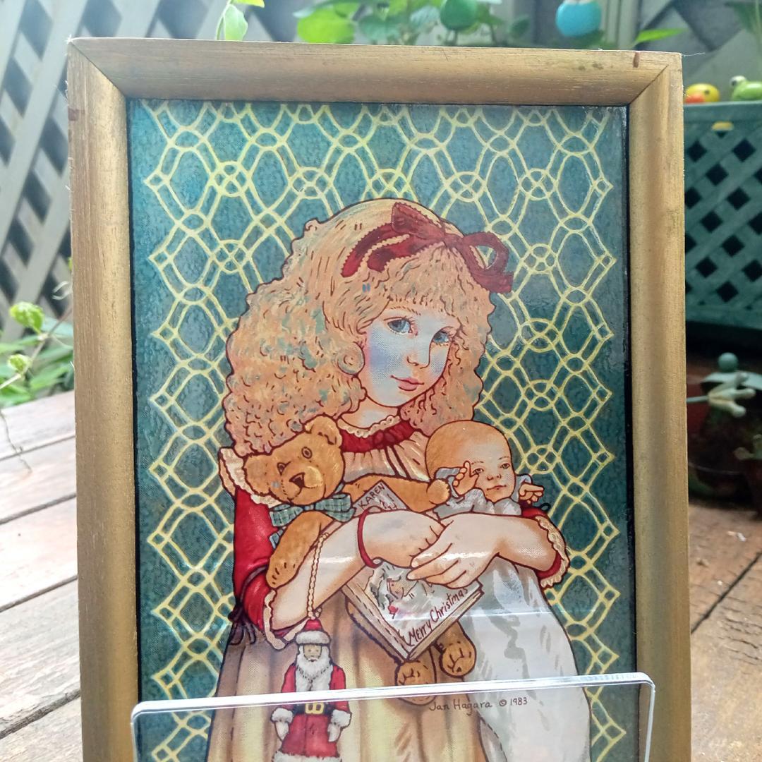 ジャン・ハガラ ステンドグラス 少女とお人形 キャロル グラスマスターズ社