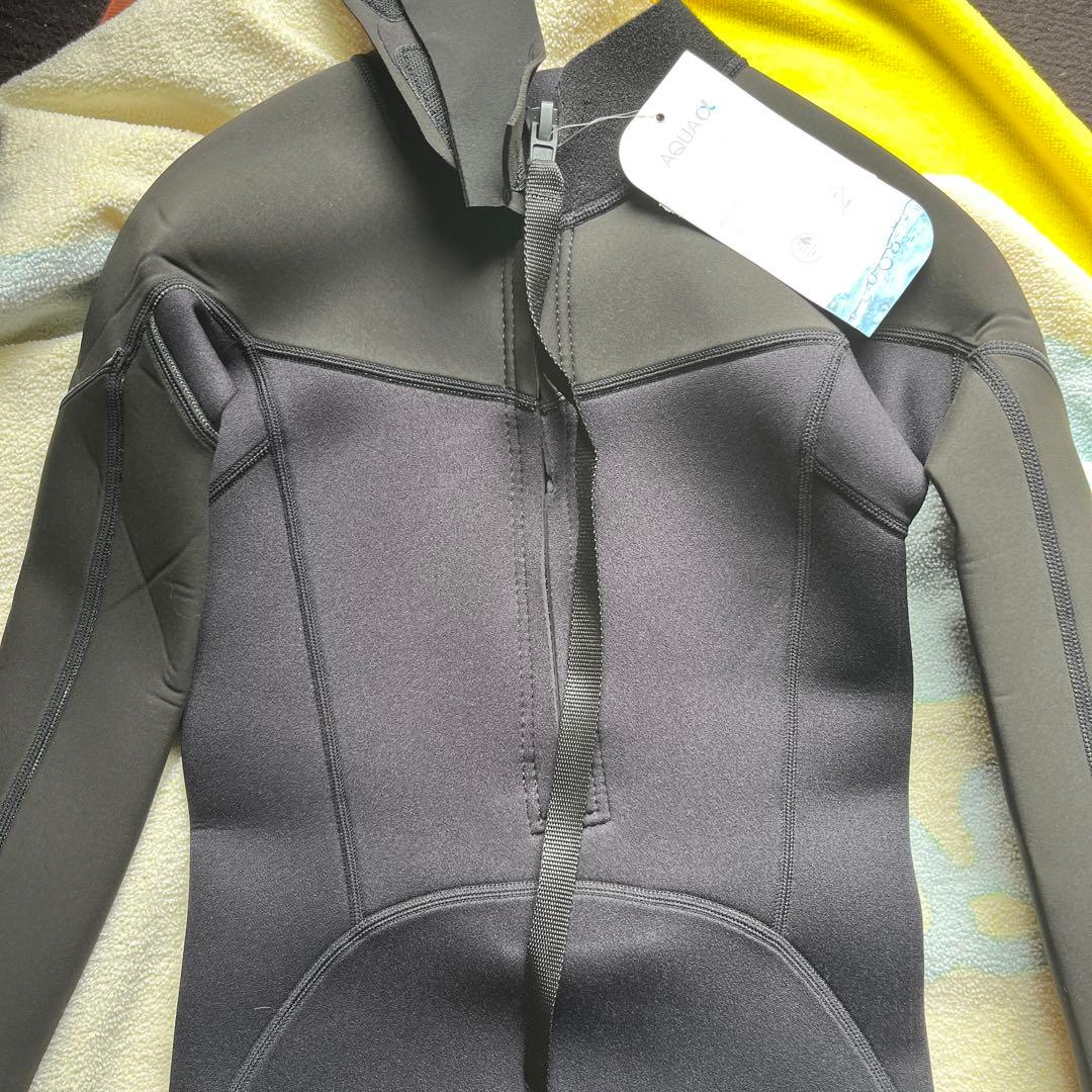 クイックシルバーウエットスーツ　ジュニア用　　140サイズ新品未使用タグ付