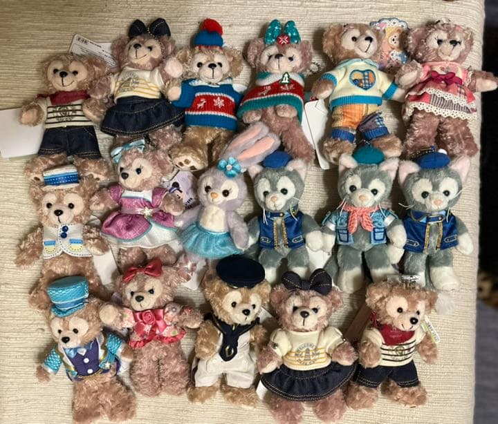 ダッフィーシェリーメイぬいぐるみバッジ他セット